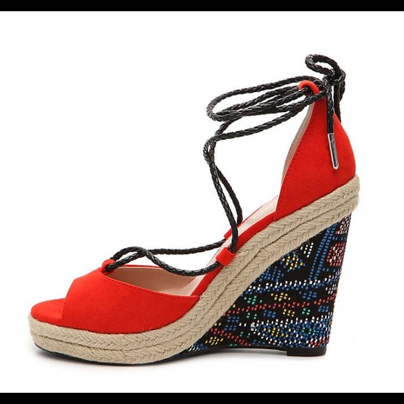 NWOB Charles by Charles David Boston Wedge Sandal - Picture 3 of 5